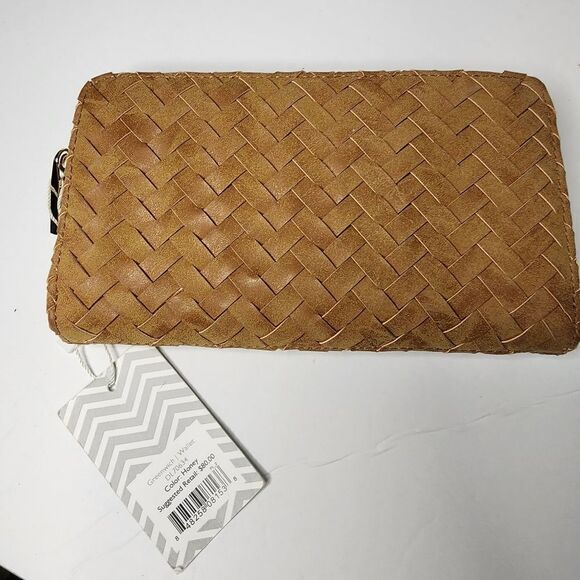 DEUX LUX Greenwich Faux Leather Weaved Wallet Multi Pockets Color Honey NWT - Picture 2 of 8